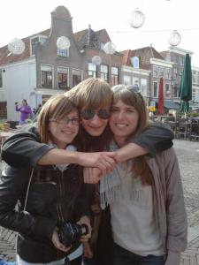 422584_119512141531513_710347043_n