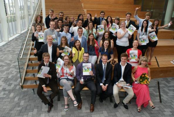 992906_618055151558448_1317700435_n